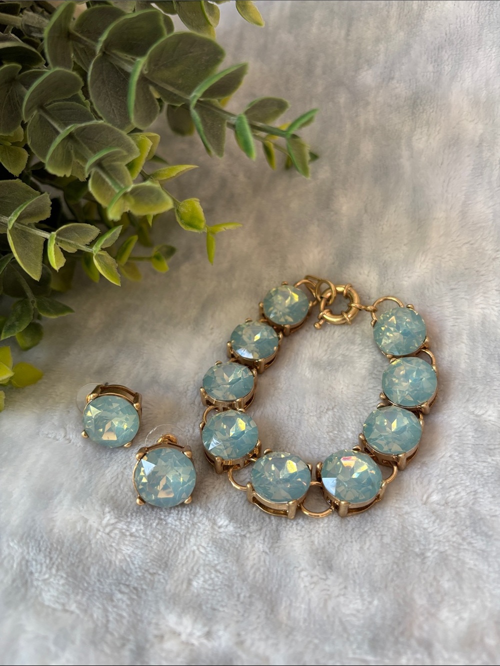 Blue Milkglass Crystal Encrusted Bracelet & Earrings Set NWT antiqued gold alloy